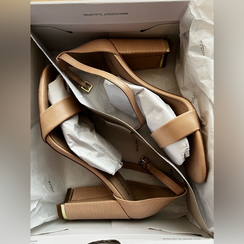 Perfect Neutral Heels